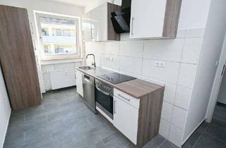 Wohnung kaufen in 49124 Georgsmarienhütte, Sanierte 3-Zimmer-Eigentumswohnung mit Balkon und neuer Einbauküche in Georgsmarienhütte!