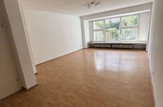 Wohnung mieten in Saarstr. 39, 46045 Altstadt-Mitte, einmalige Chance: 4,5-Raum-Wohnung mit Souterrain und eigenem Garten auf ca. 125 m² zu vermieten