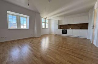 Wohnung mieten in Dreyhauptstraße, 06108 Altstadt, Preiswerte und interessante 2,5-Zimmer-Wohnung mit EBK im Zweitbezug!