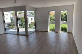 Wohnung mieten in Am Weidengraben 22, 97297 Waldbüttelbrunn, Premium 3-Zimmer-Wohnung mit 2 Balkonen, tollem Ausblick und EBK in Feldrandlage! A+