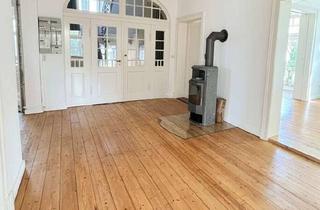 Wohnung mieten in 31552 Rodenberg, Großzügiges Altbau-Juwel mit Kamin, Dielenboden & Balkon: 141 m² Wohntraum in Rodenberg!