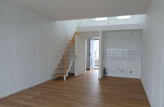 Wohnung mieten in Gänsemarkt, 45127 Stadtkern, Gemütliche renovierte 1-Zimmer Maisonettenwohnung mit Balkon in der Essener City