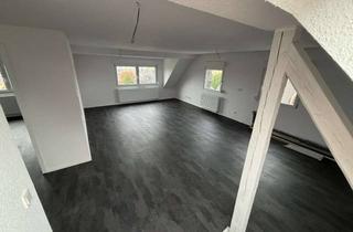 Wohnung mieten in Nelkenweg, 53819 Neunkirchen-Seelscheid, Ortsmitte: Neuwertige Dachgeschosswohnung