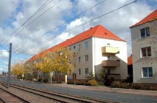 Wohnung mieten in Südring 91, 39112 Sudenburg, Hochwertig sanierte 3- Raumwohnung mit Balkon !