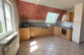 Wohnung mieten in 72285 Pfalzgrafenweiler, Wohnen mit Charakter: 4-Zimmer-Dachgeschosswohnung in Pfalzgrafenweiler
