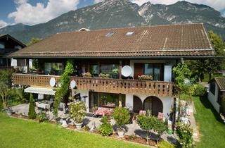 Haus kaufen in St.-Martin-Straße 109, 82467 Garmisch-Partenkirchen, Kapitalanlage mit Mietpotenzial: 5 Wohnungen mit Alpspitzblick, WEG-aufgeteilt, 920 m² Grund