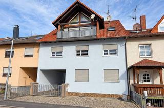 Haus kaufen in 63773 Goldbach, Goldbach: 3-Familienhaus mit Potenzial, Garten & Nebengebäude, provisionsfrei