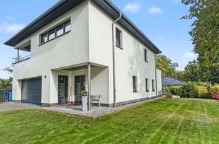 Villa kaufen in 17235 Neustrelitz, Ihr neues Zuhause mit Stil – großzügige Stadtvilla für höchste Wohnansprüche in Neustrelitz