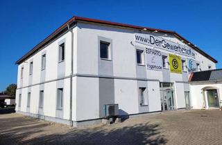 Büro zu mieten in Ratzeburger Straße 2a, 23911 Harmsdorf, Lagerraum mit Büro und Besprechungsraum