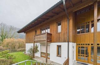 Wohnung mieten in 83457 Bayerisch Gmain, Wunderschöne 2,5 Zimmer Wohnung in Bayerisch Gmain mit 3 Balkonen kurzfristig verfügbar