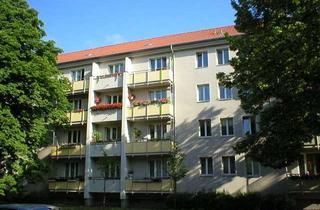 Wohnung mieten in Löbauer Weg 12, 12587 Friedrichshagen, Wohnen im Grünen und in ruhiger Lage - Renovierung erforderlich - Wir kommen Ihnen entgegen!