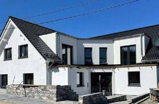 Wohnung mieten in Frohnenberg, 51580 Reichshof, Barrierefreie neuwertige 3-Zimmer Wohnung im EG mit Balkon