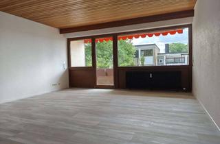 Wohnung mieten in 71334 Waiblingen, Galgenberg:Renovierte,helle 4,5-Zimmer-Wohnung mit zwei Balkonen und Garage