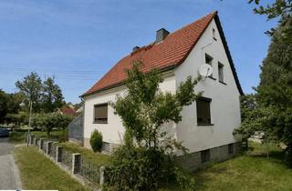 Einfamilienhaus kaufen in Dorfstraße, 02829 Königshain, Einfamilienhaus mit Garage & großzügigem Garten!