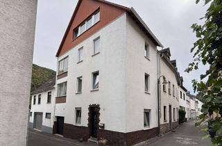 Haus kaufen in 56818 Klotten, Wohnliches Reihen-Eckhaus mit Loggia und Garage