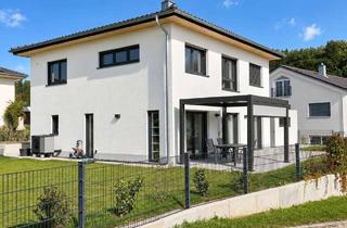 Haus mieten in 84079 Bruckberg, FAST WIE ERSTBEZUG! Modernes Wohnen mit Kamin, Südgarten & Doppelgarage in Gündlkofen