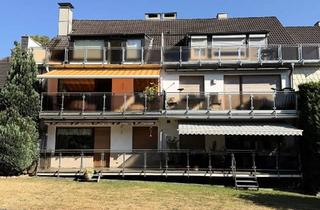 Wohnung kaufen in 42781 Haan, Haan: Renovierungsbedürftige 2-Zimmer-Dachgeschosswohnung mit Balkon und Außenstellplatz!