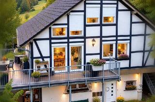 Villa kaufen in 51429 Bergisch Gladbach, Einmaliges Grundstücksareal mit Wohnhaus in Premiumlage !