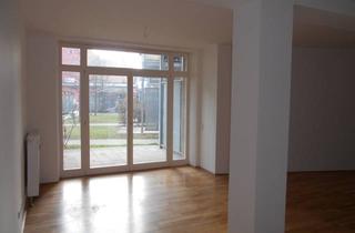 Wohnung mieten in 90762 Fürth, DREIZIMMER EG-WOHNUNG - TERRASSE - SOMMERSTRASSE - FÜRTH - PARKETT - TAGESLICHTBAD ***