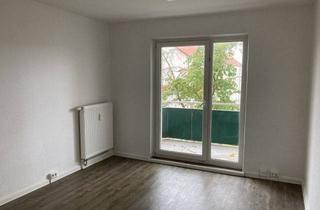 Wohnung mieten in Hans-Grade-Straße, 06449 Aschersleben, Platz für die ganze Familie! 4-Zimmer-Wohnung mit Balkon!