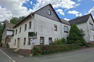 Einfamilienhaus kaufen in 56357 Holzhausen, Holzhausen an der Haide - Altes Bauernhaus mit Scheune, Garage und großem Wiesengrundstück