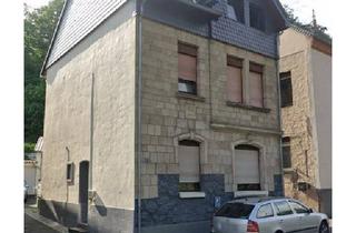 Haus kaufen in 56656 Brohl-Lützing, Brohl-Lützing - Haus mit 3 vermietbaren Ferienwohnungen
