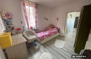 Wohnung kaufen in 90429 Nürnberg, Attraktive KAPITALANLAGE: Vermietete 4-Zimmer-Wohnung in Gostenhof mit überzeugender Rendite.
