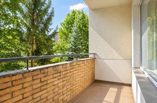 Wohnung kaufen in 10969 Kreuzberg, Kreuzberg erleben: 2-Zimmer-Wohnung mit Süd-Loggia und ruhigem Innenhof
