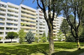 Wohnung kaufen in 85540 Haar, Sofort beziehbar - gepflegte 3,5 Zi-Wohnung mit Südbalkon u. TG Platz