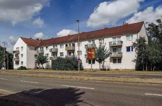 Wohnung mieten in Siemensstraße 13, 38440 Wolfsburg, Zentrale Wohnung mit Balkon // 1.OG rechts