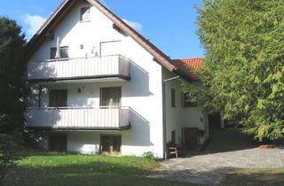 Wohnung mieten in 85416 Langenbach, Sehr gepflegte 2-Zi.-Dachgeschosswohnung mit Einbauküche und Balkon in Bahnhofsnähe.