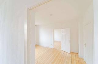 Wohnung mieten in Schwartauer Allee, 23554 St. Lorenz Nord, 3-Zimmer-Altbauwohnung, 91 m², mit Balkon und Gemeinschaftsgarten