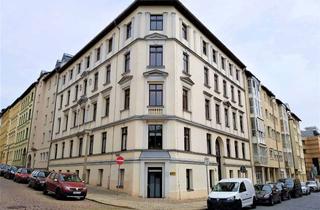 Wohnung mieten in Charlottenstraße, 06108 Halle, 3-Zimmer-Dachgeschosswohnung WG geeignet Aufzug/Badewanne/Dusche