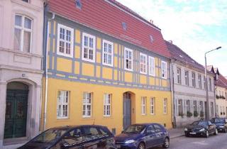 Wohnung mieten in Lange Straße 13, 15926 Luckau, Attraktive Altbauwohnung mit viel Tageslicht im Zentrum von Luckau