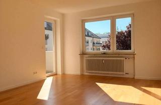 Wohnung mieten in Südliche Auffahrtsallee 55, 80639 Neuhausen-Nymphenburg, Helle Zweizimmerwohnung mit Balkon – auf 20 Monate befristet!