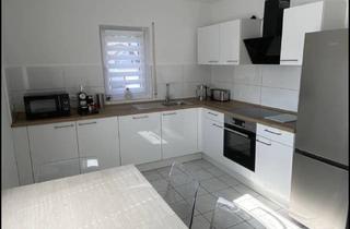 Wohnung mieten in Pfarrer-Doktor-Hoffmann-Straße 14A, 53343 Wachtberg, Modernes möbliertes WG-Zimmer mit eigenem Bad & Balkon