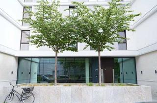 Wohnung mieten in Fritz-Riedel-Straße 16, 10407 Prenzlauer Berg, Stilvolle, neuwertige 2-Zimmer-Erdgeschosswohnung mit lux. Innenausstattung mit Balkon und EBK