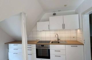 Wohnung mieten in 59425 Unna, Schöne 2,5 Zimmer DG Wohnung, vollständig renoviert, fußläufig zur Innenstadt