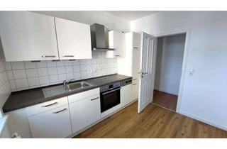 Wohnung mieten in Krämerstraße 2-3, 19348 Perleberg, Lichtdurchflutete 2-Zimmer-Wohnung mit Einbauküche