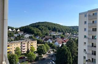 Wohnung mieten in Berlinerstraße 38, 66849 Landstuhl, Großzügige 4-Zimmer-Wohnung mit Balkon, Einbauküche & Stellplatz
