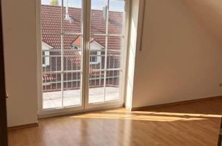 Wohnung mieten in Pillhamer Str. 49, 94099 Ruhstorf, 3-Zimmer-Dachgeschosswohnung mit zwei Balkonen und Garage in Ruhstorf