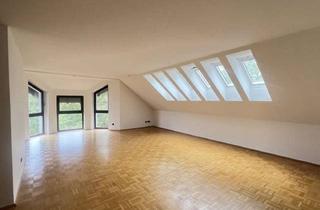 Wohnung mieten in 45147 Frohnhausen, Wildromantisch am Mühlbachtal! Helle, großzügige DG-Wohnung mit Balkon und Freisitz im Grünen