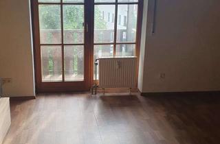 Wohnung mieten in Monheimer Straße, 86633 Neuburg, Charmante 3-Zimmer-Wohnung mit Balkon, Stellplatz und zusätzlichem DG-Raum in Stadtnähe