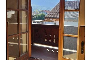 Wohnung mieten in 83250 Marquartstein, Charmante 2-Zimmer-Dachgeschosswohnung mit 2 Balkonen