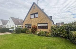 Doppelhaushälfte kaufen in 23560 Moisling, •Sanierungsbedürftige Doppelhaushälfte mit großem Grundstück