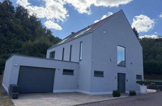 Haus kaufen in 66482 Zweibrücken, Großzügiges Zuhause mit Garten und vielseitigen Terrassen in ruhiger Lage