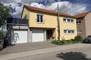 Wohnung kaufen in Fichtenstraße 23, 78087 Mönchweiler, Wohnen mit Charakter: 2-Zimmer-Wohnung in Mönchweiler