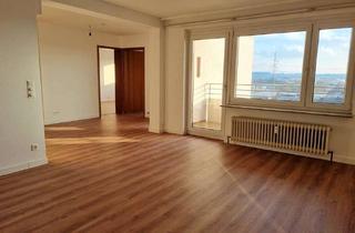 Wohnung kaufen in 73760 Ostfildern, "Helle 3,5-Zi.-OG-Wohnung mit Balkon, Aufzug, TG & Wellnessbereich in Ostfildern-Scharnhausen"