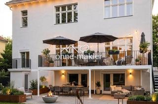 Wohnung kaufen in 12205 Berlin, Haus-im-Haus, Top-sanierte EG-Wohnung in schicker Stadtvilla, gr. überd. Terrasse PROVISIONSFREI!