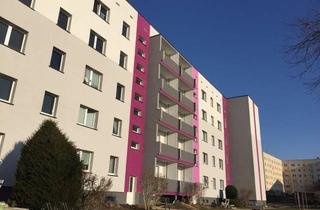 Wohnung mieten in Lessingstraße 28, 04651 Bad Lausick, Zwei Zimmer mit EBK, Balkon und Ausblick